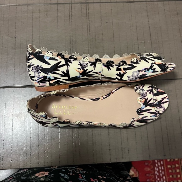Artelier Nicole Miller tampa flats cream with black accent colours Leather sz 7 - Picture 8 of 12